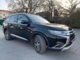 Mitsubishi Outlander 2017 года за 10 000 000 тг. в Алматы