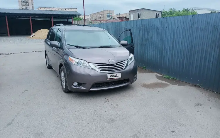 Toyota Sienna 2015 годаүшін11 500 000 тг. в Актобе