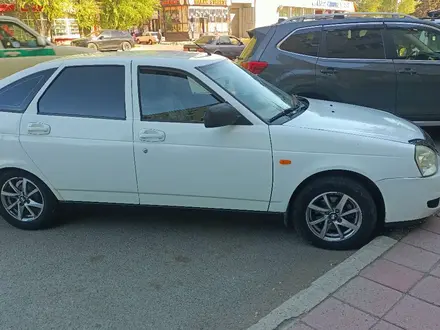 ВАЗ (Lada) Priora 2172 2014 года за 1 900 000 тг. в Усть-Каменогорск – фото 2