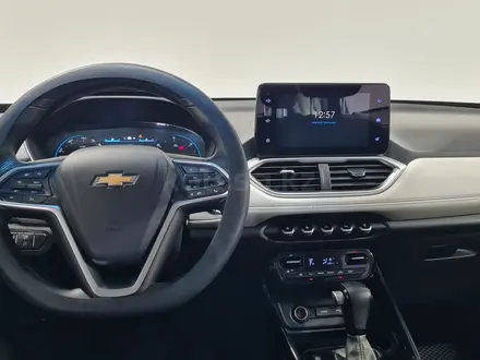 Chevrolet Captiva 2022 года за 8 490 000 тг. в Алматы – фото 17