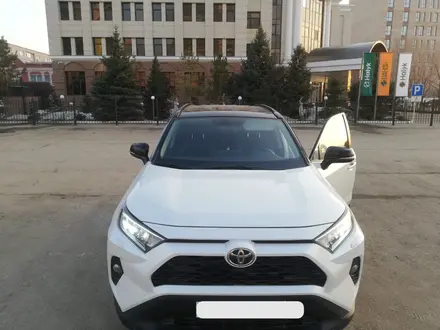 Toyota RAV4 2021 года за 16 000 000 тг. в Актобе – фото 4