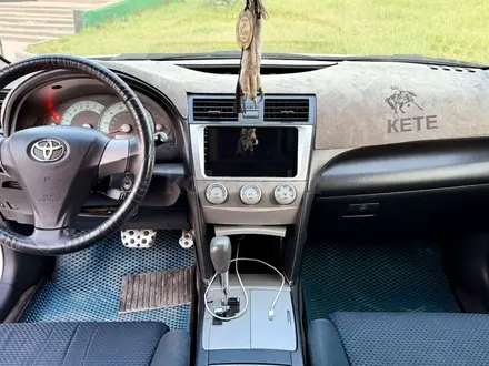 Toyota Camry 2010 года за 6 500 000 тг. в Актобе – фото 10
