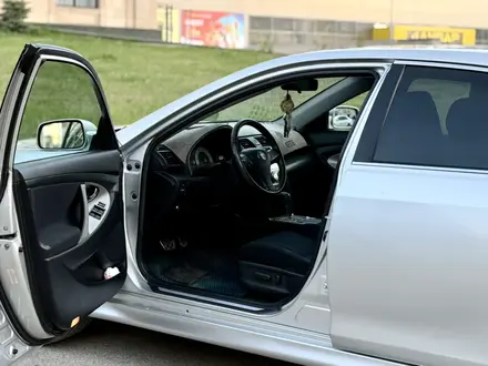 Toyota Camry 2010 года за 6 500 000 тг. в Актобе – фото 12