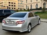 Toyota Camry 2010 года за 6 500 000 тг. в Актобе – фото 5
