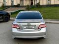 Toyota Camry 2010 года за 6 500 000 тг. в Актобе – фото 7