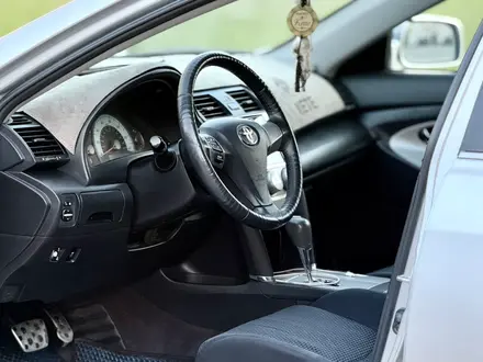Toyota Camry 2010 года за 6 500 000 тг. в Актобе – фото 9