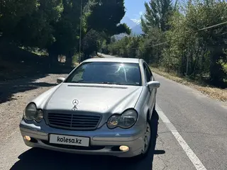 Mercedes-Benz C 240