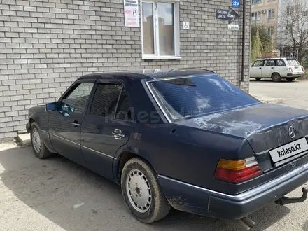 Mercedes-Benz E 260 1990 годаүшін700 000 тг. в Кокшетау – фото 6