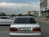 Mercedes-Benz E 200 2001 года за 4 500 000 тг. в Шымкент – фото 5