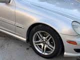 Mercedes-Benz C 230 2005 года за 3 550 000 тг. в Алматы – фото 4