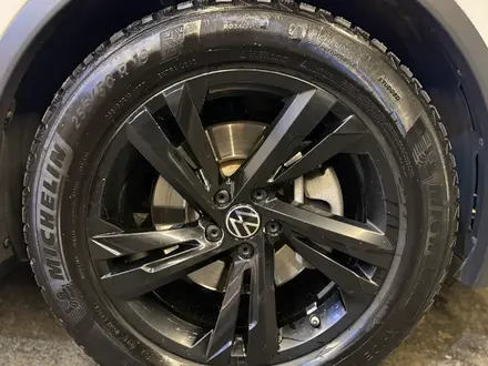 Volkswagen Tiguan 2021 года за 23 400 000 тг. в Алматы – фото 14