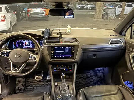 Volkswagen Tiguan 2021 года за 23 400 000 тг. в Алматы – фото 8