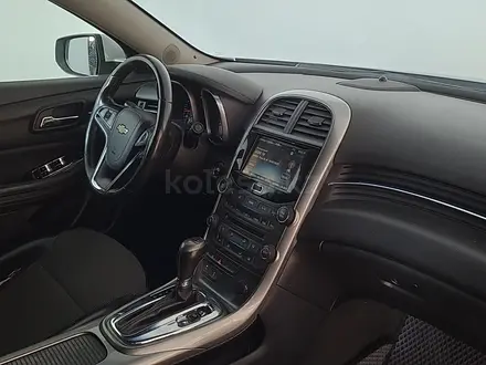 Chevrolet Malibu 2013 года за 5 800 000 тг. в Караганда – фото 15