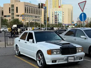 Mercedes-Benz 190