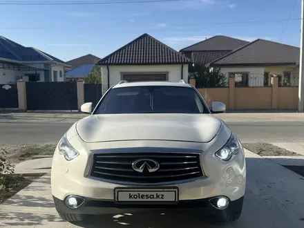 Infiniti QX70 2017 года за 14 800 000 тг. в Атырау