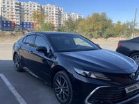 Toyota Camry 2022 года за 16 500 000 тг. в Семей