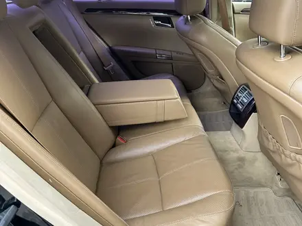 Mercedes-Benz S 500 2006 года за 8 300 000 тг. в Алматы – фото 11