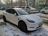 Tesla Model Y 2022 года за 16 000 000 тг. в Алматы – фото 2