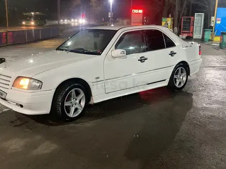 Mercedes-Benz C 280 1995 года за 2 200 000 тг. в Алматы – фото 3