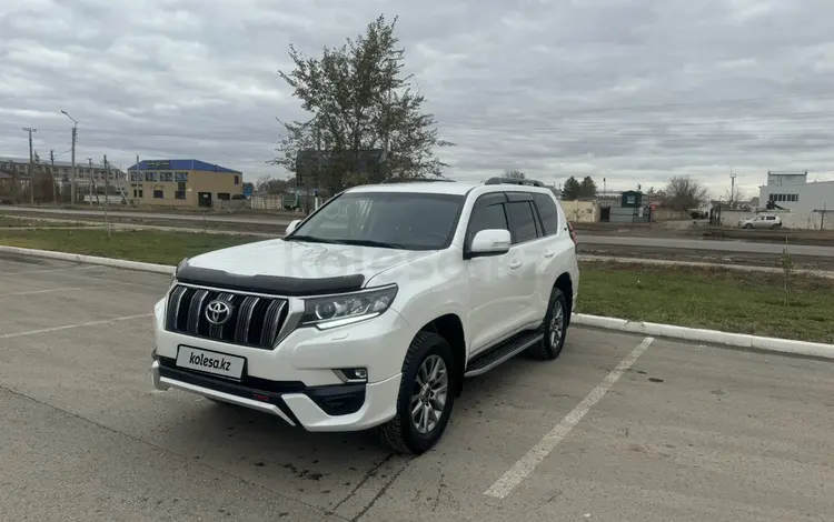 Toyota Land Cruiser Prado 2020 года за 31 000 000 тг. в Актобе