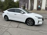 Hyundai Elantra 2020 годаfor9 200 000 тг. в Шымкент – фото 3