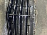 Решетка радиатора Mercedes w212 за 1 000 тг. в Алматы
