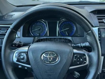 Toyota Camry 2015 года за 10 200 000 тг. в Актау – фото 12