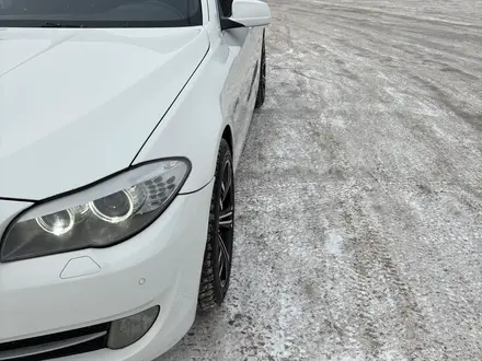 BMW 520 2013 года за 8 000 000 тг. в Караганда – фото 2