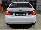 Chevrolet Cruze 2014 года за 2 200 000 тг. в Атырау – фото 4