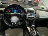 Chevrolet Cruze 2014 года за 2 200 000 тг. в Атырау – фото 5