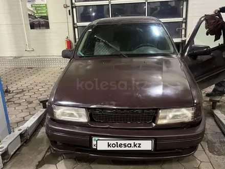 Opel Vectra 1992 года за 700 000 тг. в Астана