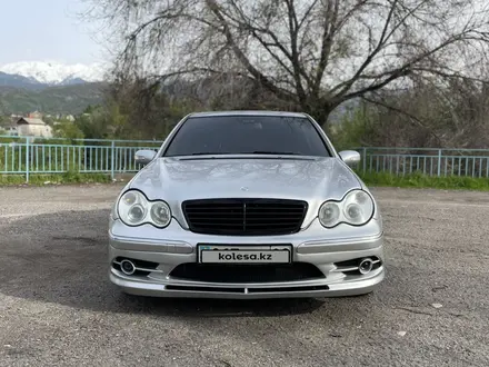 Mercedes-Benz C 320 2003 года за 5 300 000 тг. в Алматы