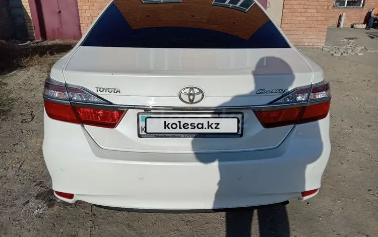 Toyota Camry 2016 годаүшін10 700 000 тг. в Семей