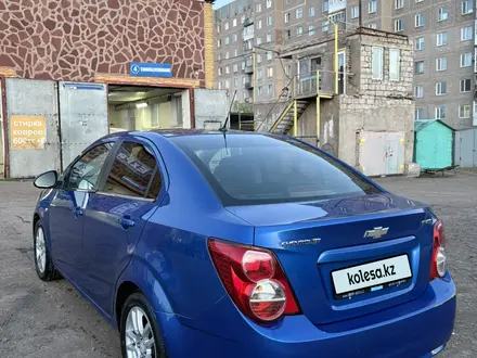 Chevrolet Aveo 2013 года за 2 980 000 тг. в Караганда – фото 3
