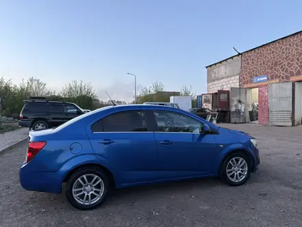 Chevrolet Aveo 2013 года за 2 980 000 тг. в Караганда – фото 5