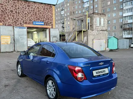 Chevrolet Aveo 2013 года за 2 980 000 тг. в Караганда – фото 7