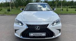 Lexus ES 250 2021 годаүшін21 700 000 тг. в Астана – фото 2