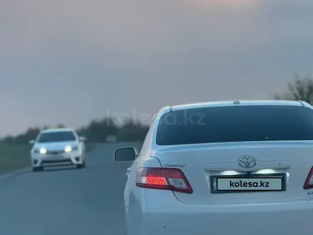 Toyota Camry 2011 года за 5 200 000 тг. в Уральск – фото 5