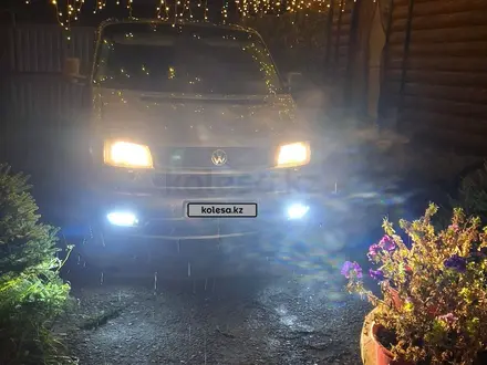Volkswagen Caravelle 1993 года за 6 000 000 тг. в Кокшетау – фото 2