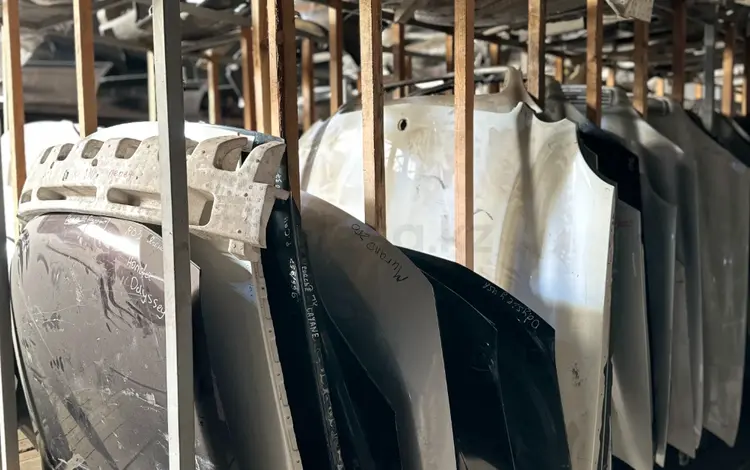 Передний капот крыло на VAG за 2 025 тг. в Петропавловск