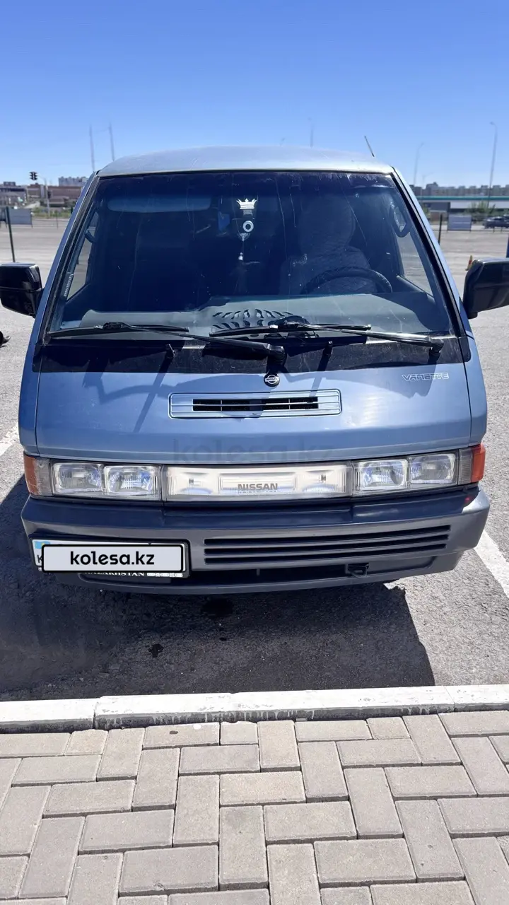 Nissan Vanette, 1991