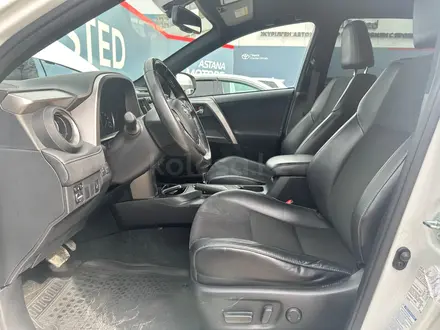 Toyota RAV4 2019 года за 13 690 000 тг. в Алматы – фото 10