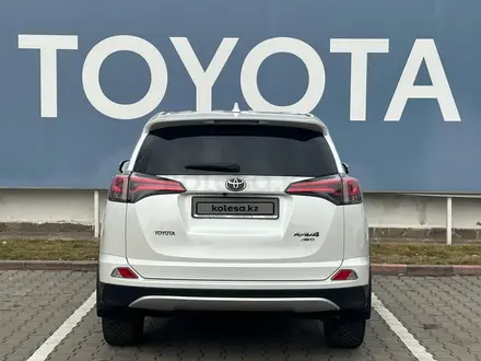 Toyota RAV4 2019 года за 13 690 000 тг. в Алматы – фото 6