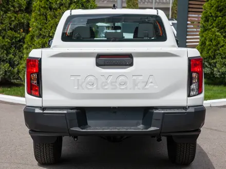 Toyota Hilux Comfort 2026 года за 27 890 000 тг. в Алматы – фото 4