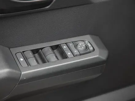 Toyota Hilux Comfort 2026 года за 27 890 000 тг. в Алматы – фото 14