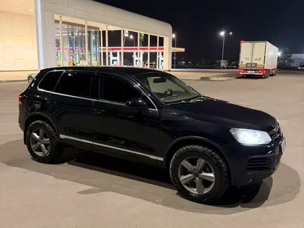 Volkswagen Touareg 2011 года за 12 500 000 тг. в Алматы – фото 7