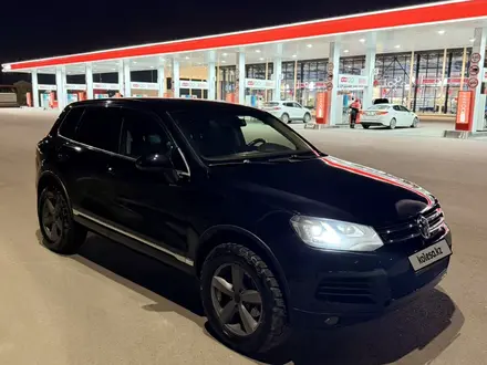 Volkswagen Touareg 2011 года за 12 500 000 тг. в Алматы – фото 9