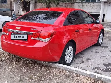 Chevrolet Cruze 2011 года за 3 700 000 тг. в Тараз – фото 4