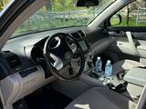 Toyota Highlander 2012 годаүшін9 500 000 тг. в Караганда – фото 5