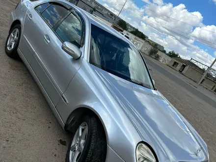 Mercedes-Benz E 270 2002 года за 3 490 000 тг. в Жезказган – фото 3